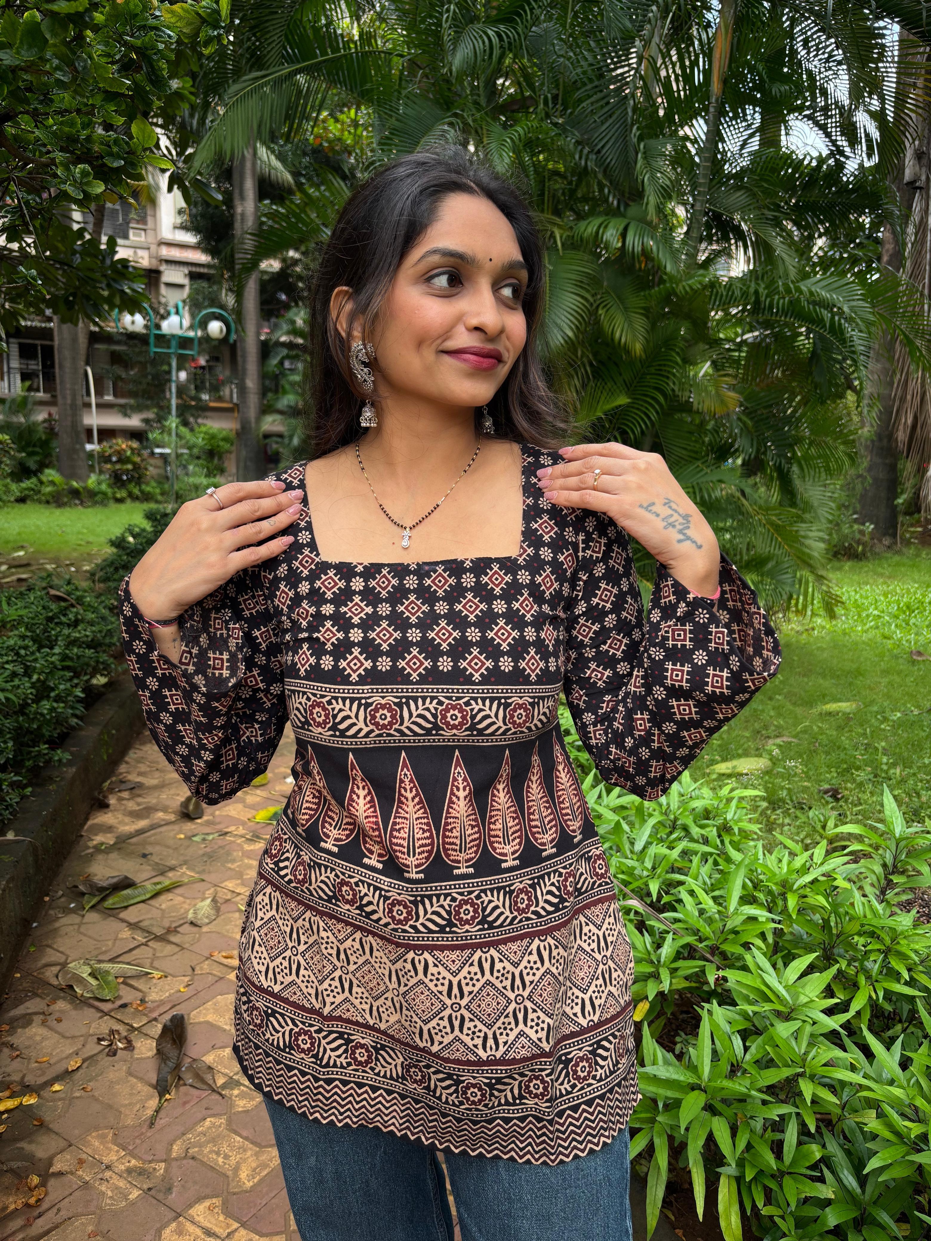Black square neck Full sleeves short Kurti